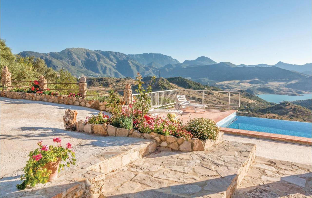 Awesome Home In Cadiz With Swimming Pool El Gastor Extérieur photo